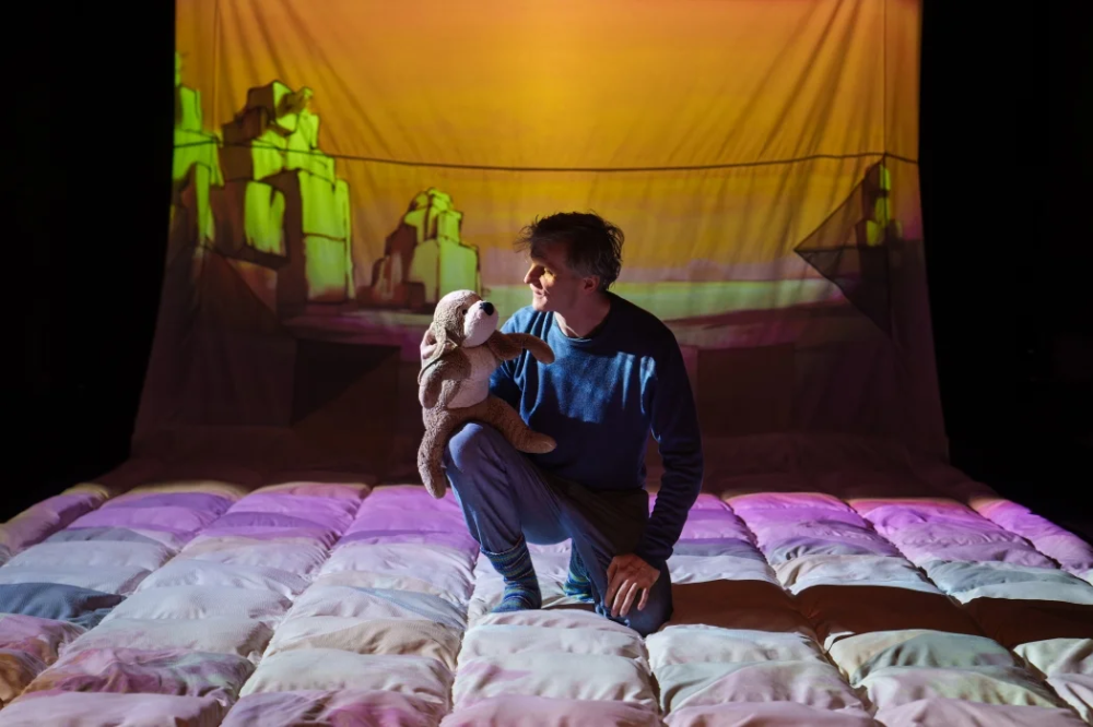 Szenenbild mit Space-Western- oder Silhouettenmotiv aus ausgesprochen ich